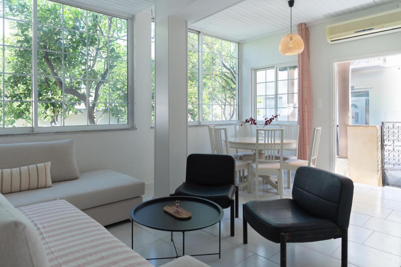 Joyful Secret Garden House *